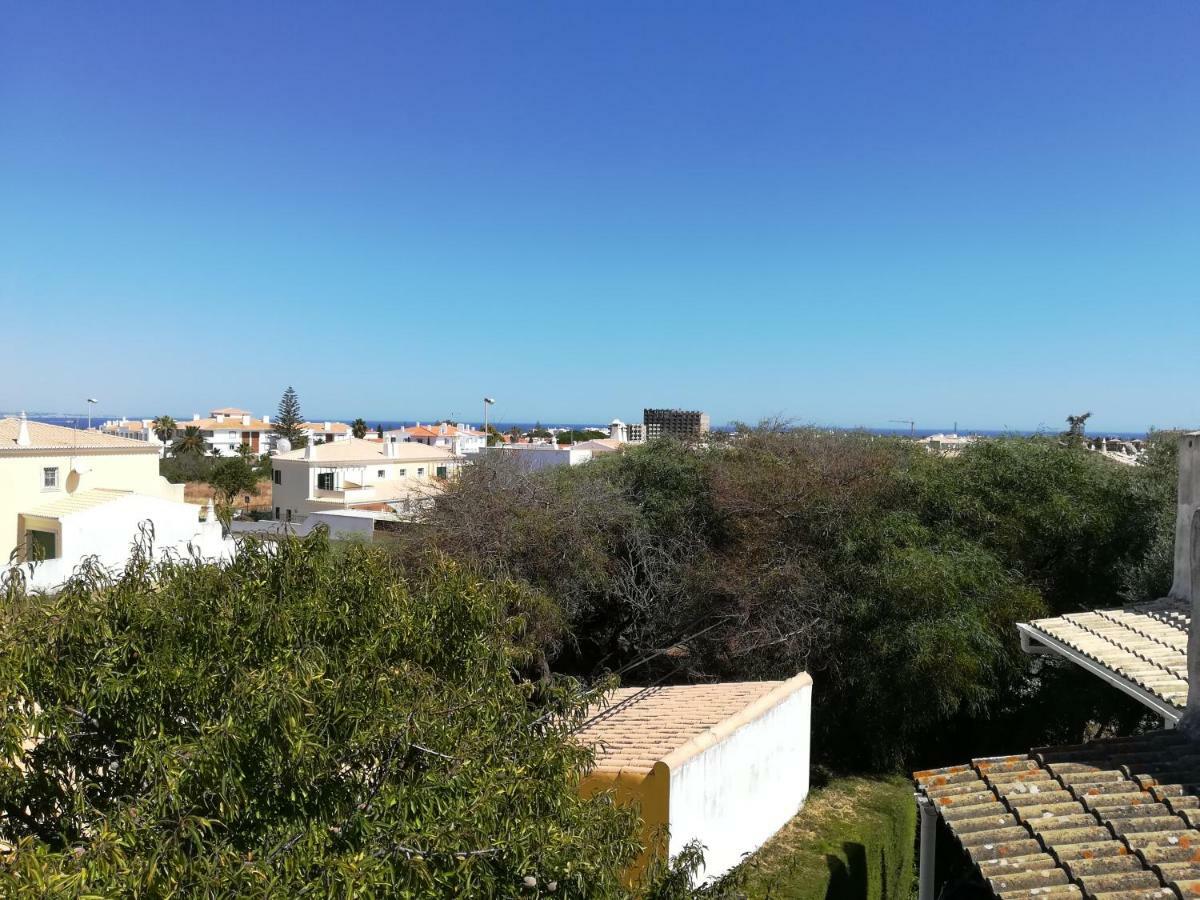 Brito Casa de Férias *